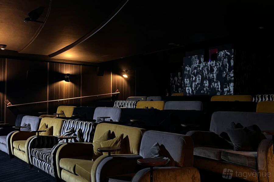 Screen 2 at