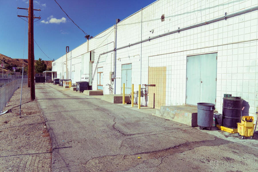 Alleyways at Soledad Shopping Center