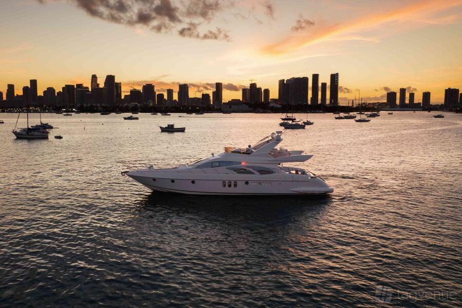 65' Azimut 65' Azimut