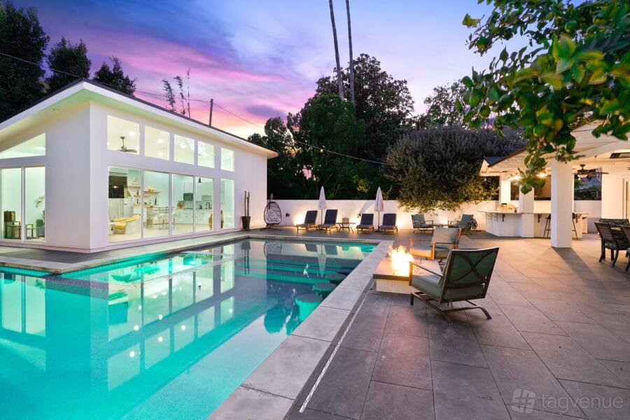 Sherman Oaks Pool House Venue Rental in Los Angeles, CA | Photos & Prices