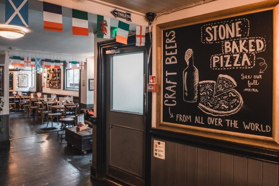 The Lounge Room - St Christophers Inn - Event Venue Hire - Tagvenue.com