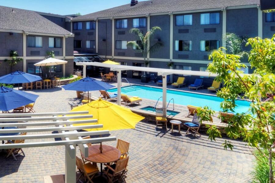 Sun Tree Inn Maple Tree Inn Venue Rental in Sunnyvale, CA | Photos & Prices