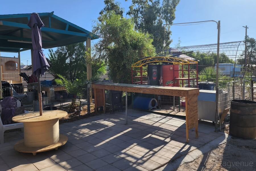Outdoor Area Outdoor Area