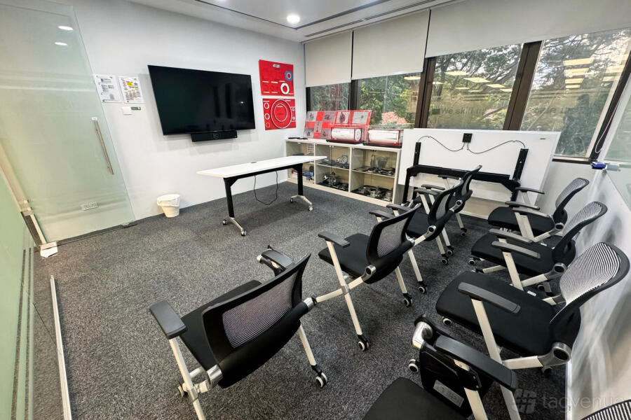 Flexible Layout Meeting Room Flexible Layout Meeting Room