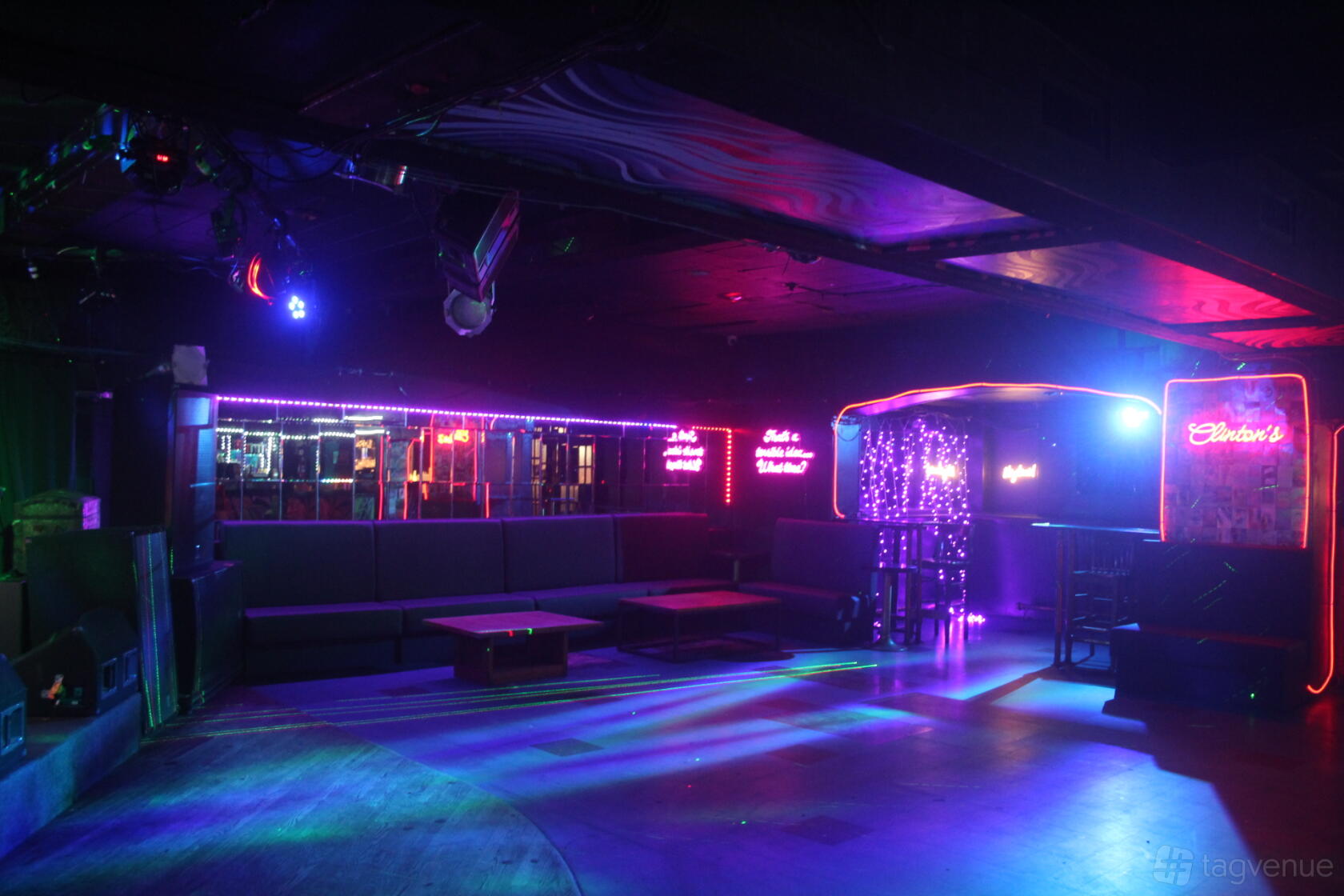 Dukes Match A Cricket Ball 156g RED - CRICKET BALLS