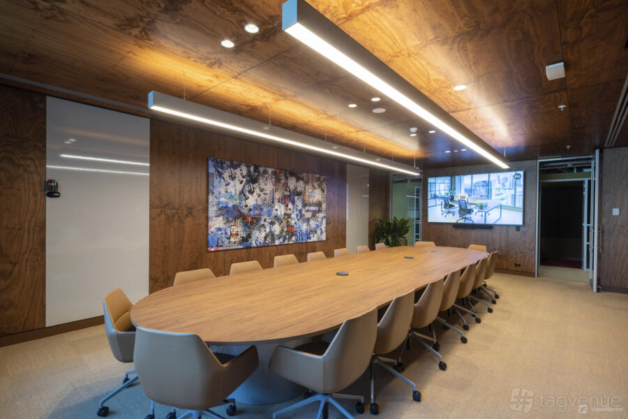 Jagger - 18-Person Boardroom at
