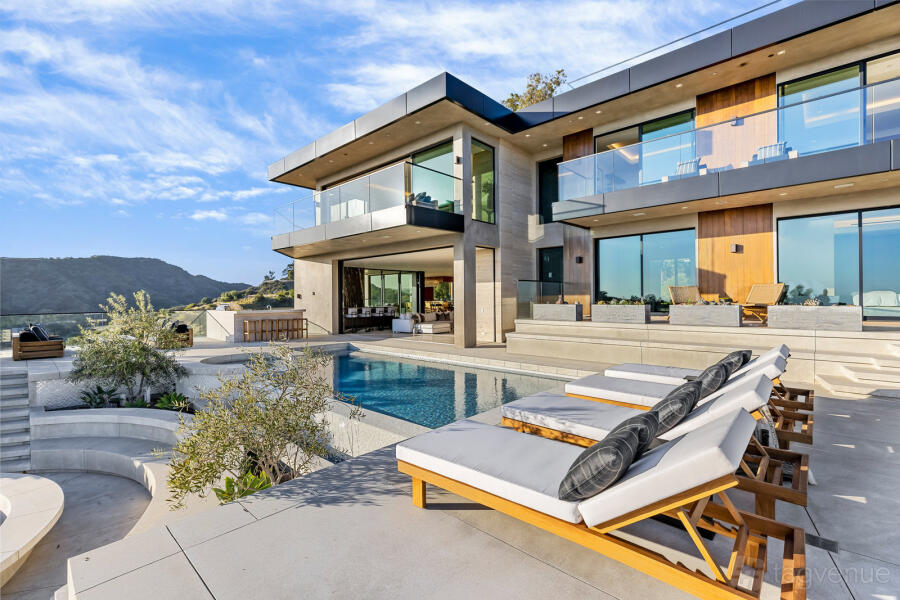 Entire Mansion Entire Mansion