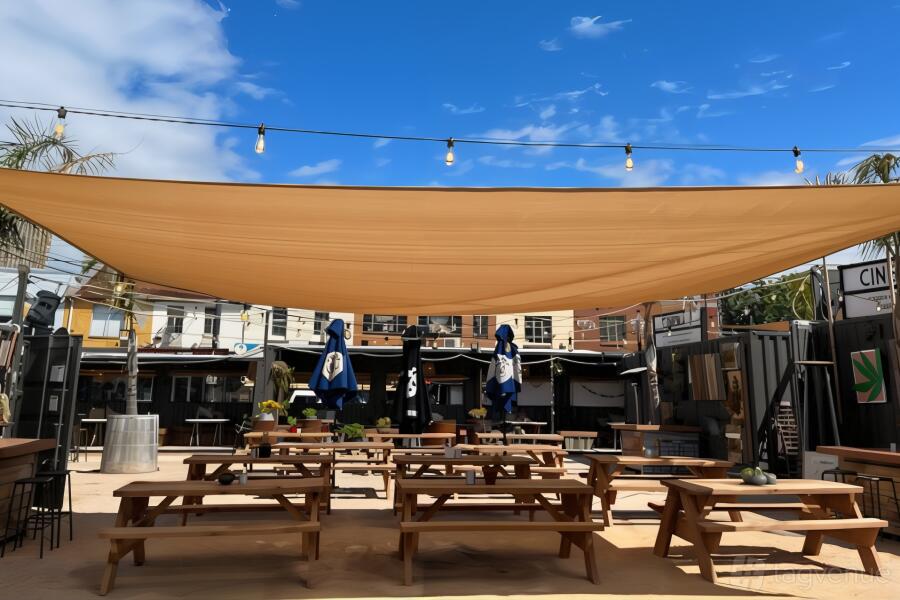 Outdoor Area Outdoor Area