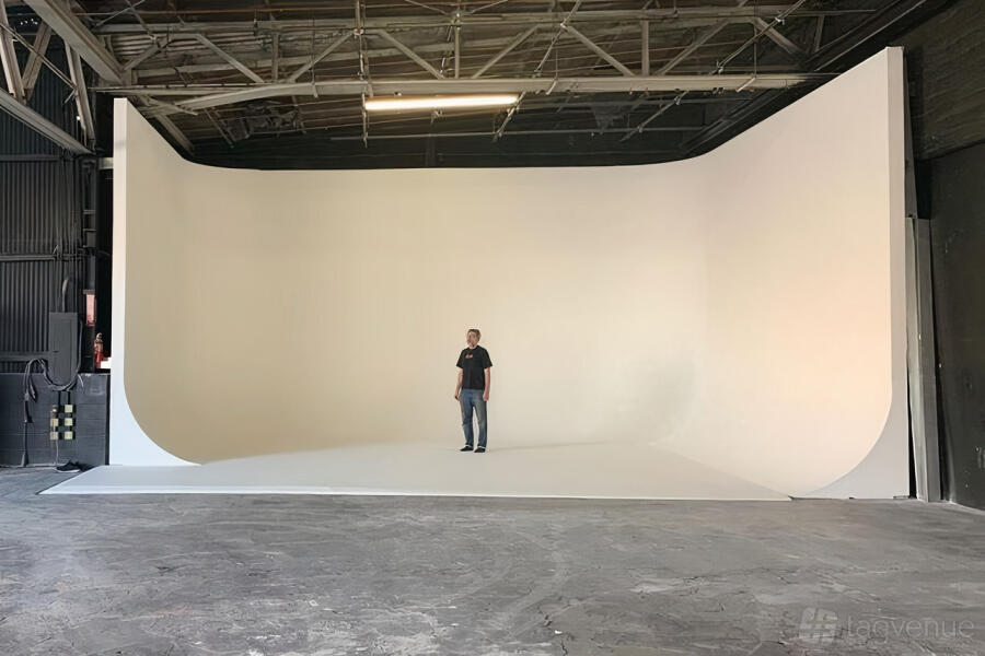 Entire Studio Entire Studio
