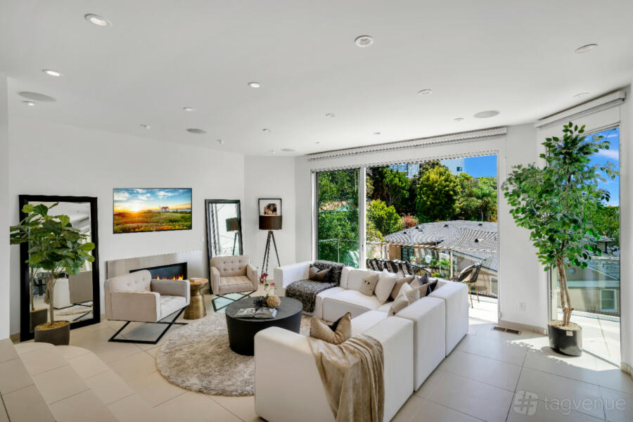 Entire Villa Entire Villa