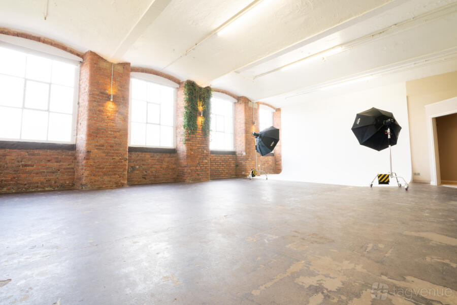 Studio 3 (Natural Light) Studio 3 (Natural Light)