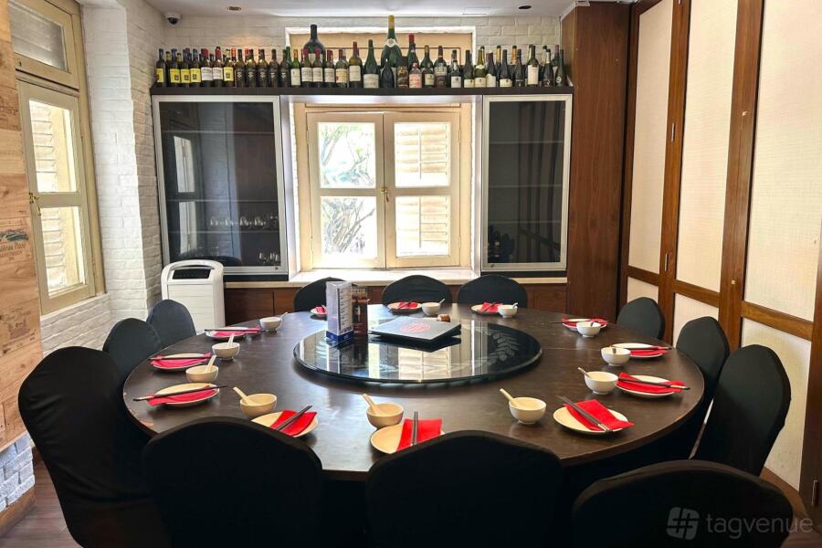 Private Room 6 at