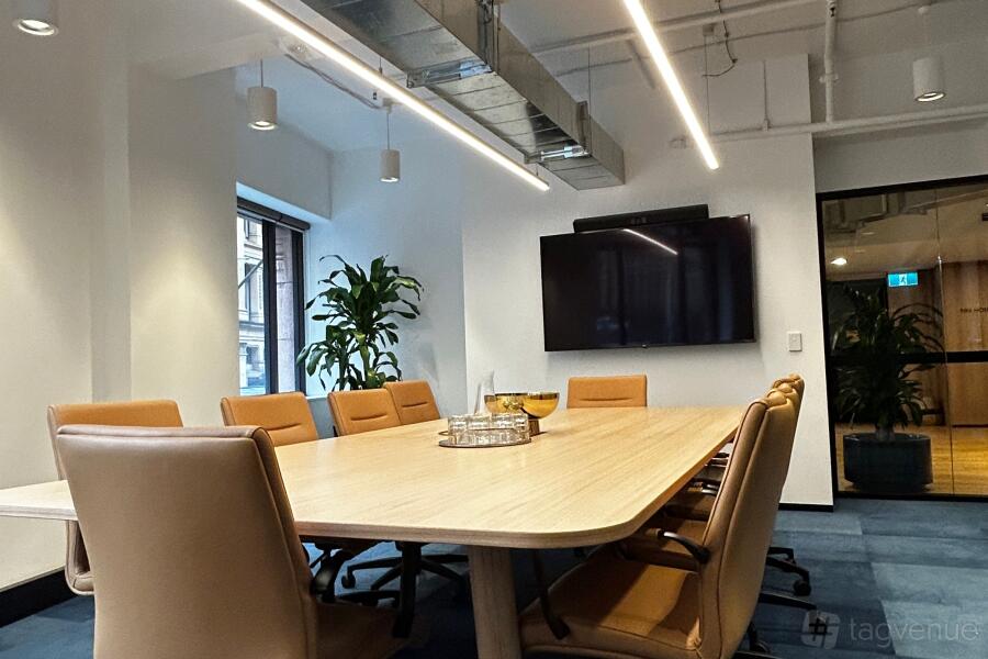 Light Filled Meeting Room Light Filled Meeting Room