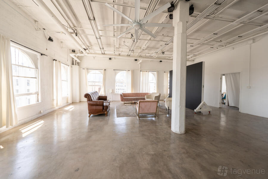 Loft 5 - Sunny Loft - LA Lofts Studios - Event Venue Rental - Tagvenue.com