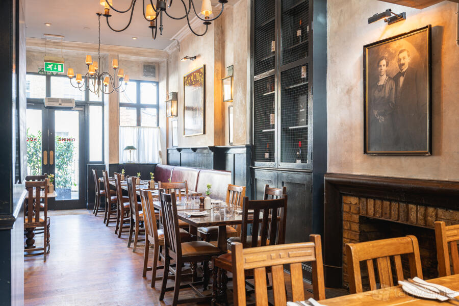 Dining Room & Snug Exclusive Dining Room & Snug Exclusive