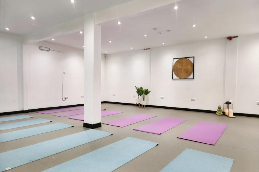 Soundbath/Yoga/Pilates Studio Soundbath/Yoga/Pilates Studio