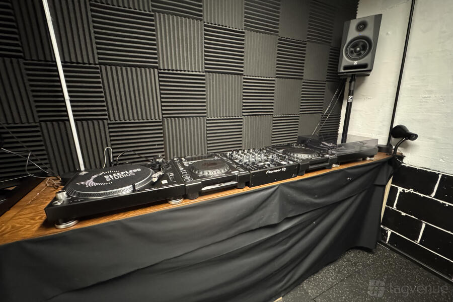 Downtown Vinyl DJ Studio at