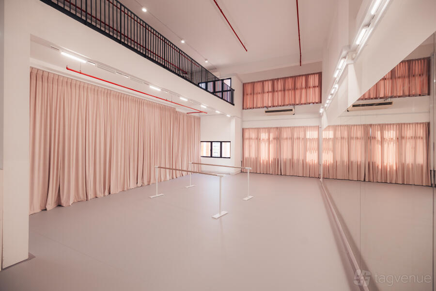 Entire Studio Entire Studio