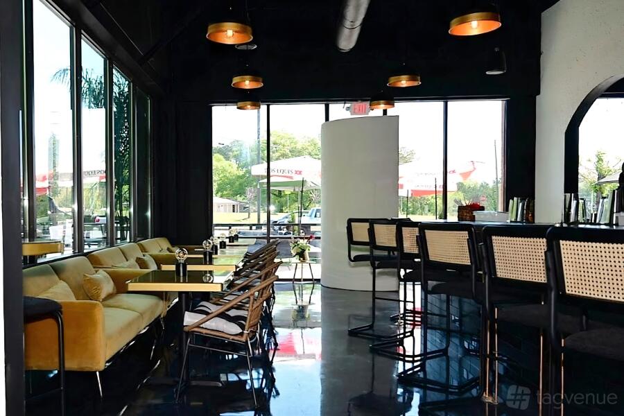 Entire Restaurant Entire Restaurant