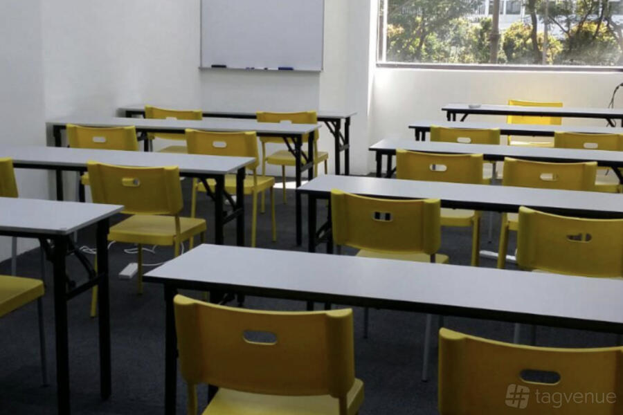 Economy Room #02-19 at