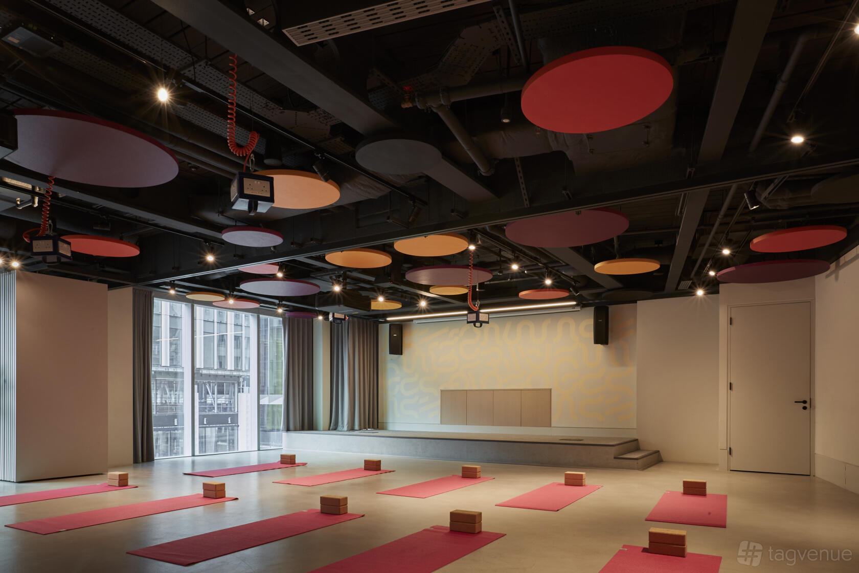 Event Space Library Event Space - HubHub 20 Farringdon Street - Event Venue Hire - Tagvenue.com