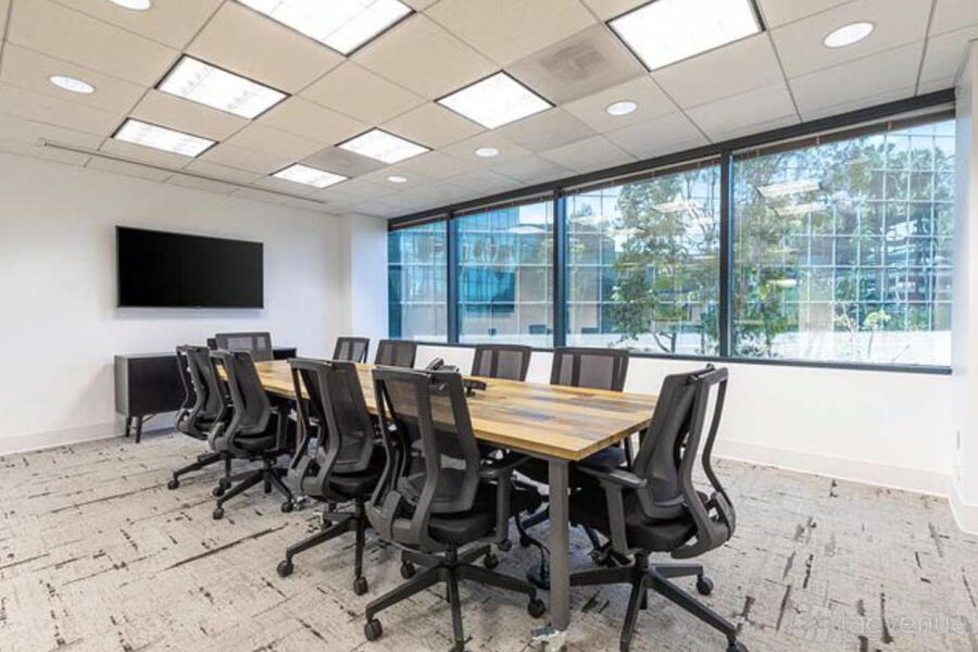 Large Conference Room Large Conference Room