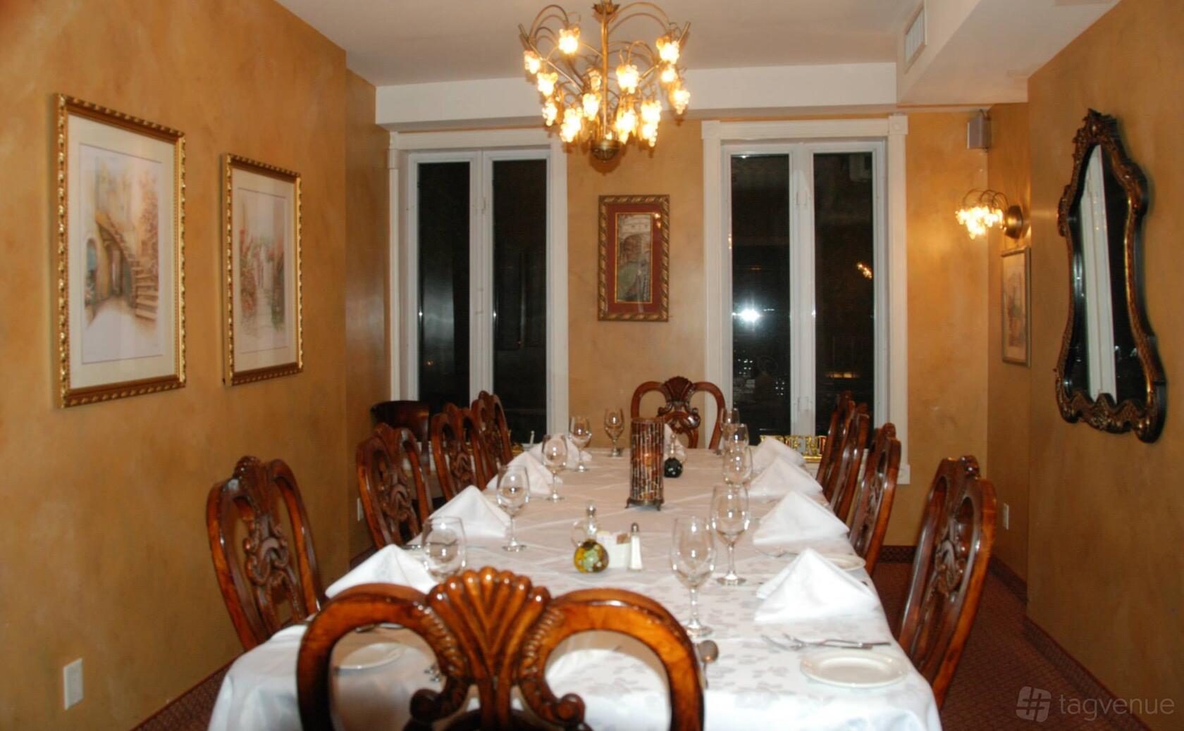 Michaelangelo Room at Donatello Restaurant at tailoring recommendations and managing dietary requirements for groups