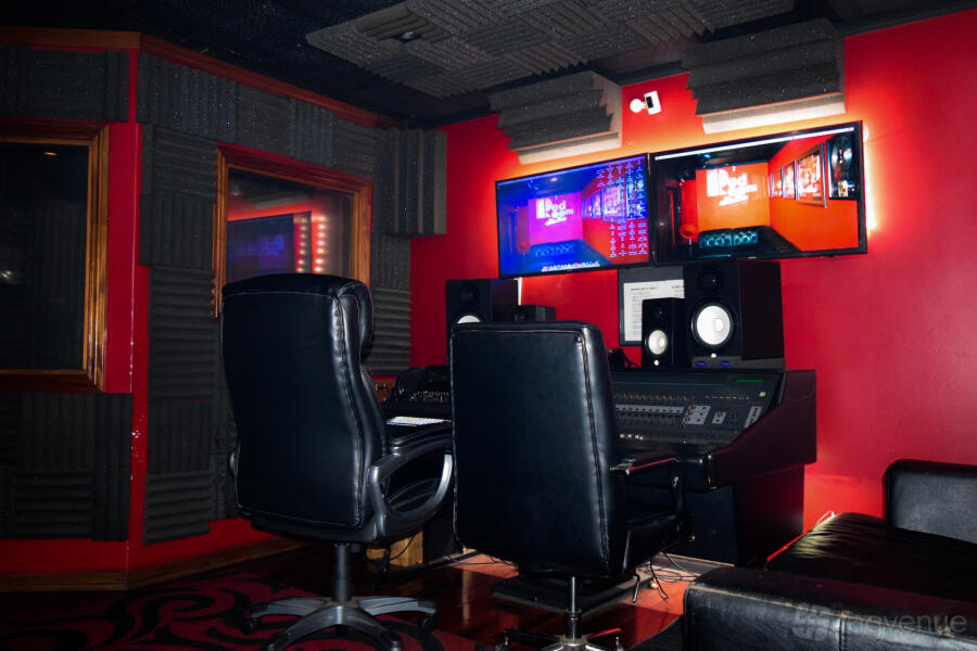 Studio B at Red Room Studios