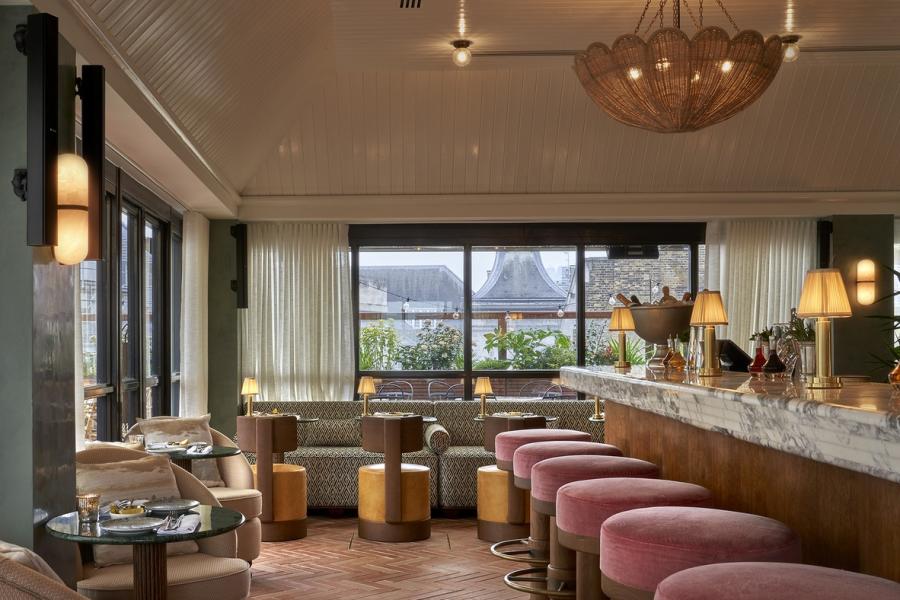 Yasmin (exclusive hire) at