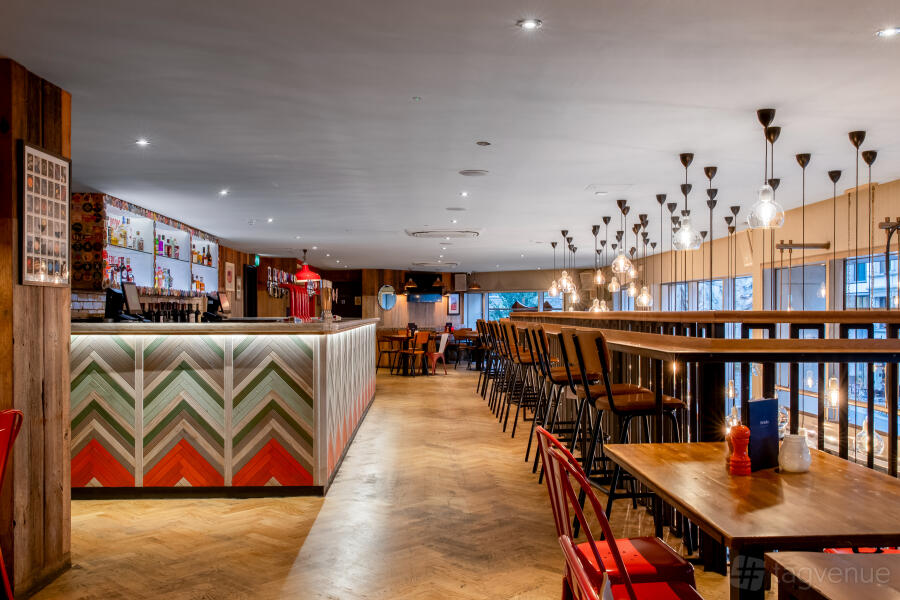Half Mezzanine: London Bridge at