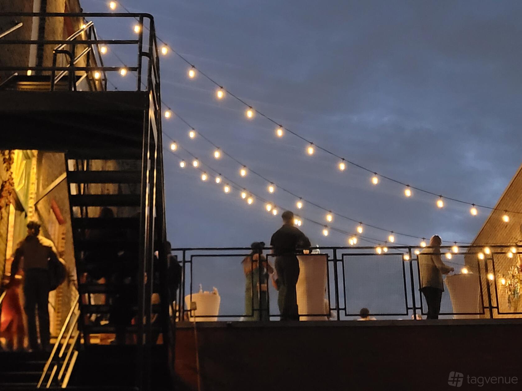 Hangout Lighting Venue Rental in Chicago, IL | Reviews, Photos & Prices