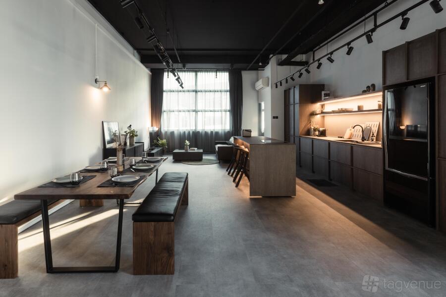 Kitchen Studio with Cyclorama at