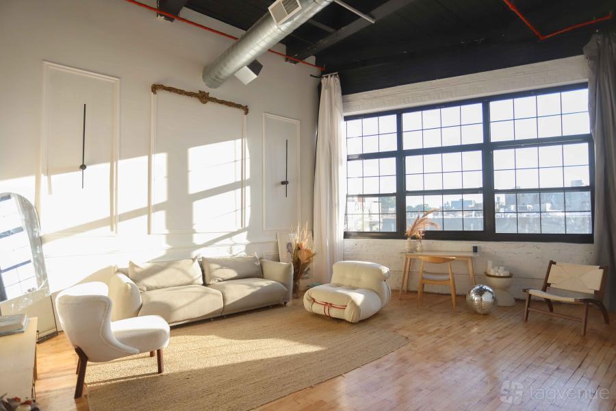 French Style Sunny Loft at MikSpace - Johnson Ave