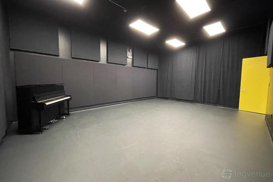 Black Box Black Box