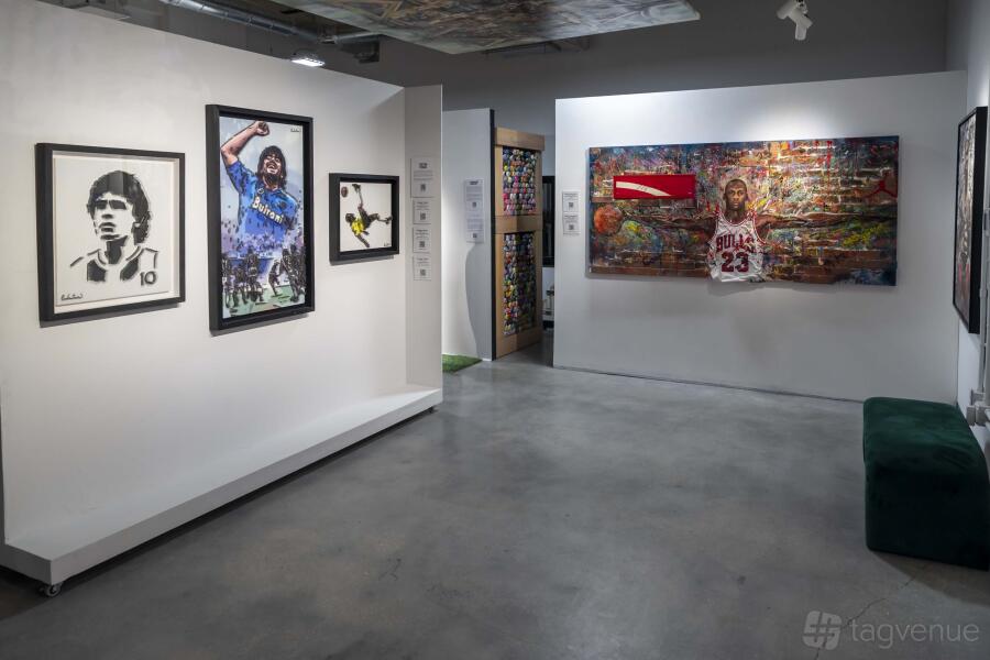 Entire Gallery Entire Gallery