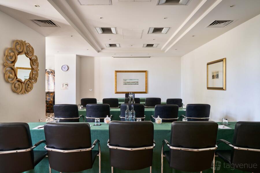 Thames Suite at