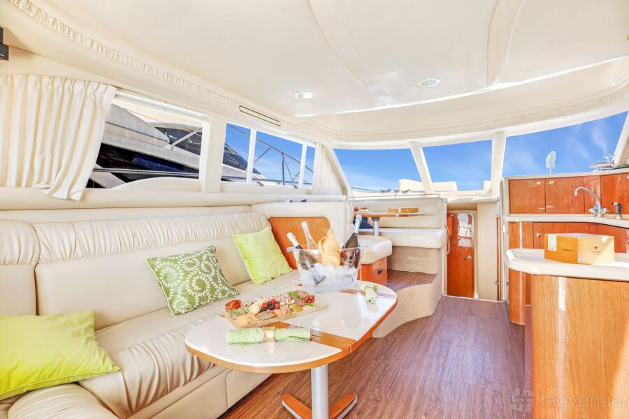 Sea Ray Explorer 50' Sea Ray Explorer 50'