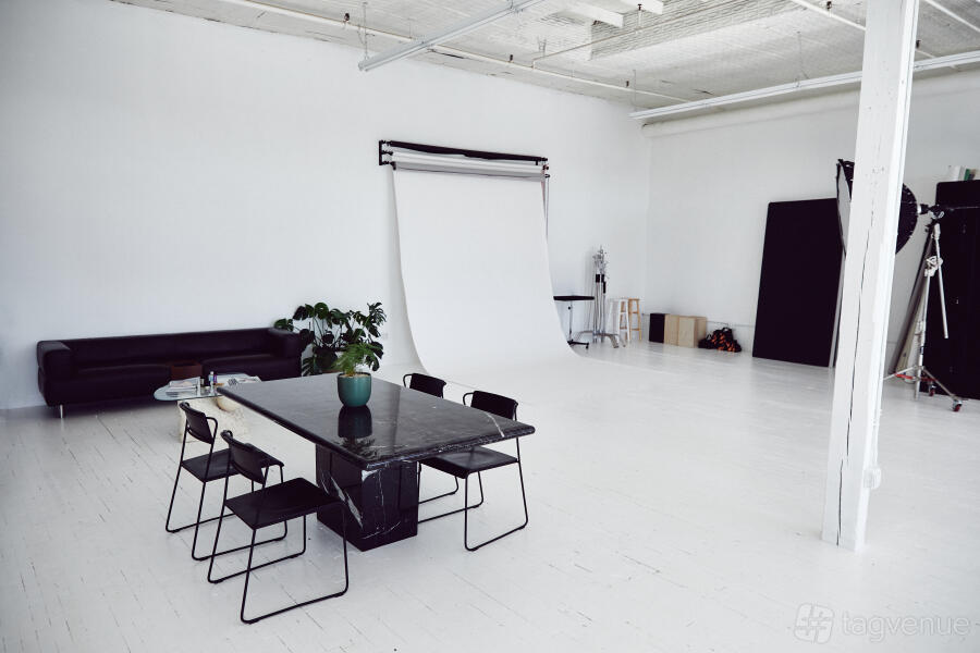 Entire Studio Entire Studio
