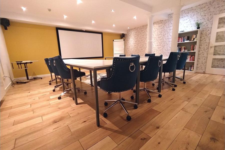 Meeting Room Meeting Room