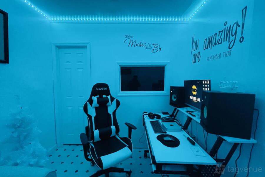 Studio Room Studio Room