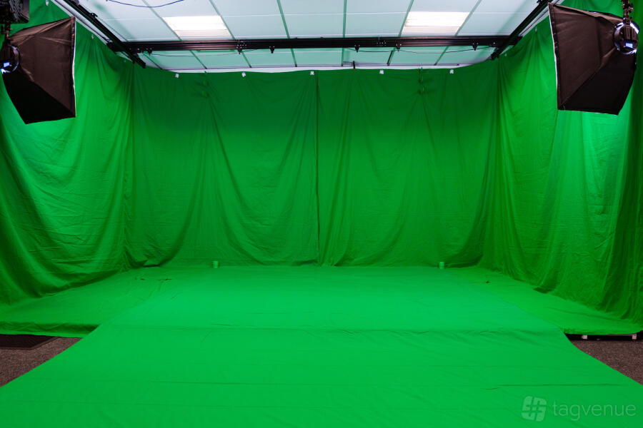 Photo/Film Studio (Green) at