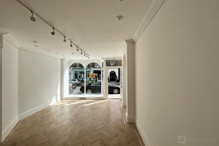 Bright Gallery Marble Arch at
