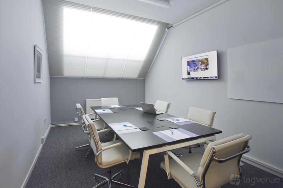Mini Boardroom Mini Boardroom