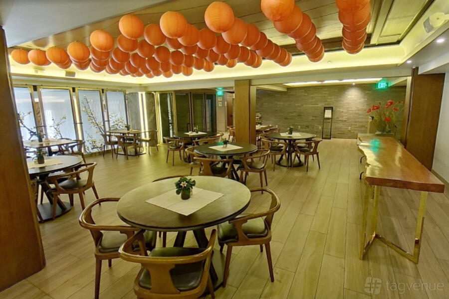Upstairs Restaurant Upstairs Restaurant