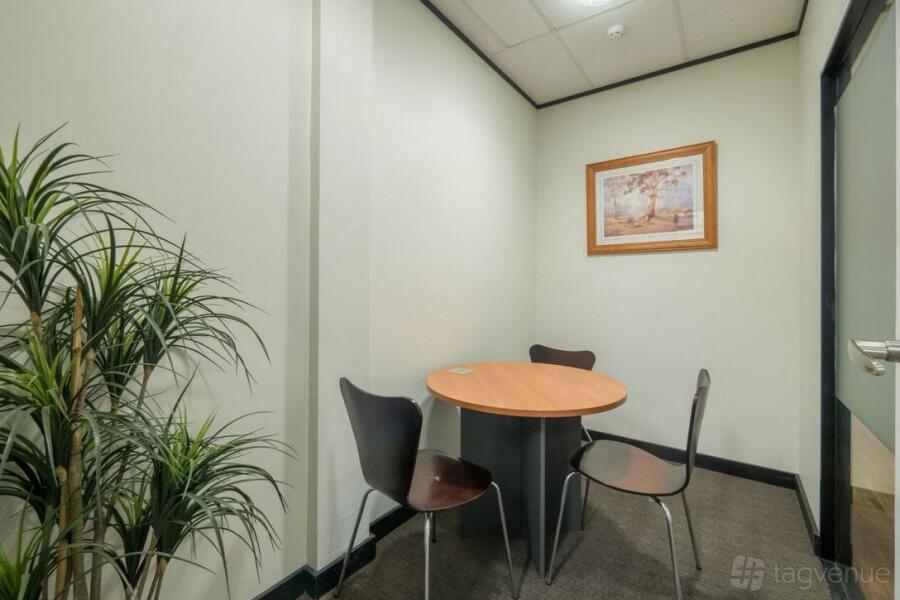 Innovate at M1 Business Centre