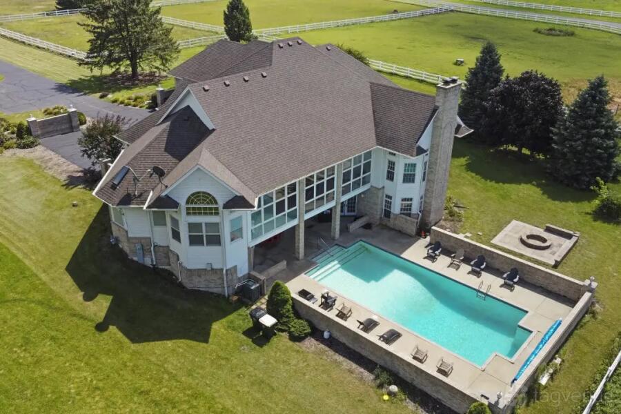 Prairie Grove Ranch Venue Rental in McHenry, IL | Photos & Prices