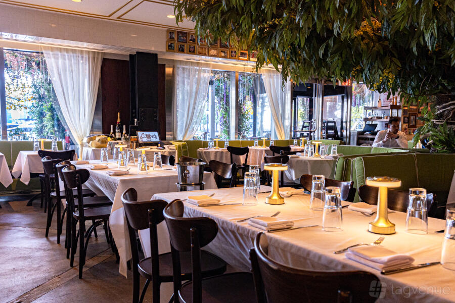Liberty Bistro Dining Room at Le District