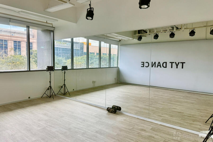 Dance Studio Dance Studio