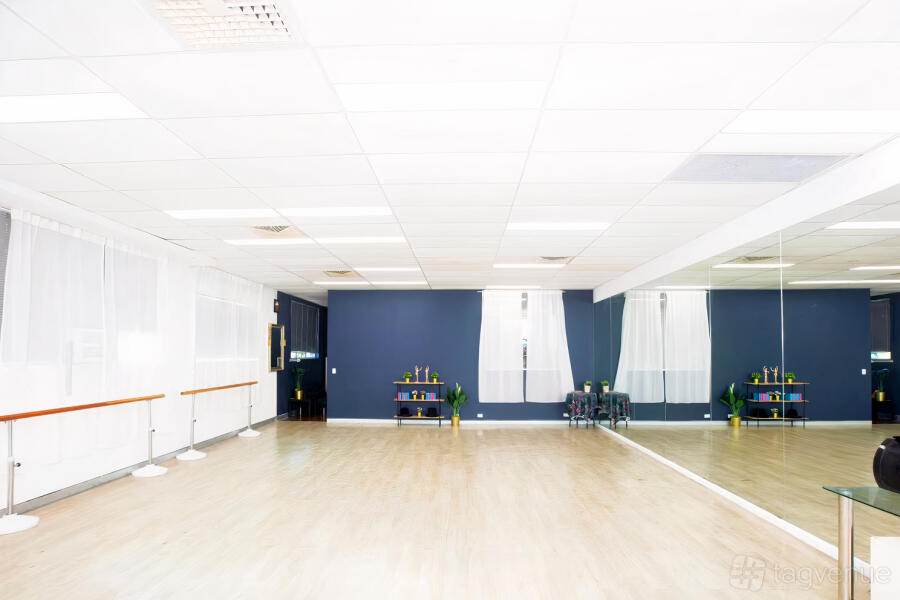 Dance Studio Dance Studio