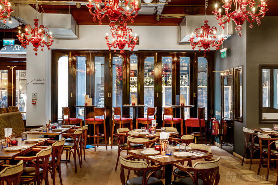 Bar 1790 Full Area at